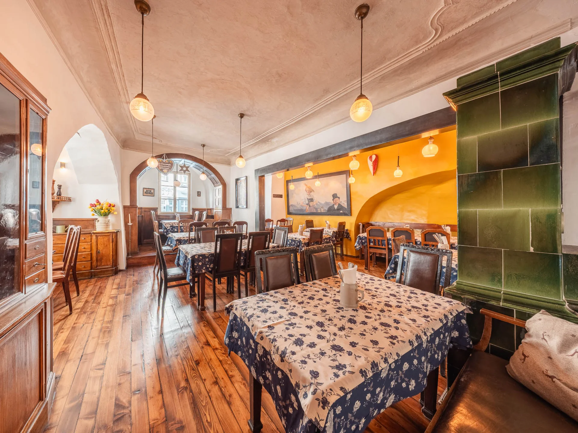 Wirtshaus, Bier, Brot, Wasser und Eck: Das ist das Bozner.