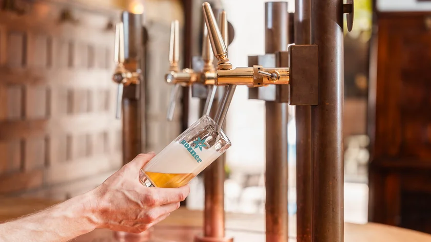 Wirtshaus, Bier, Brot, Wasser und Eck: Das ist das Bozner.